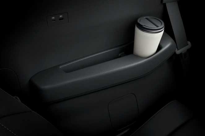 Harga-Mitsubishi-Destinator-di-Makassar-interior-detail-3.jpg